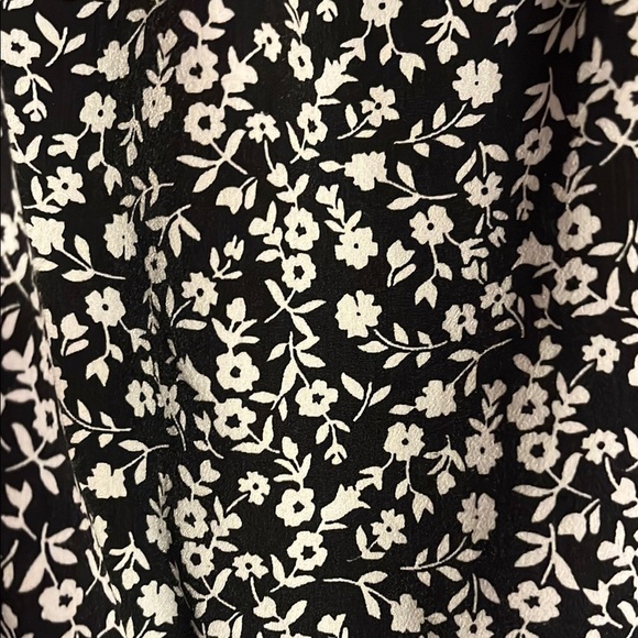 Premier Black and White Casual Maxi Sundress - Picture 4 of 8